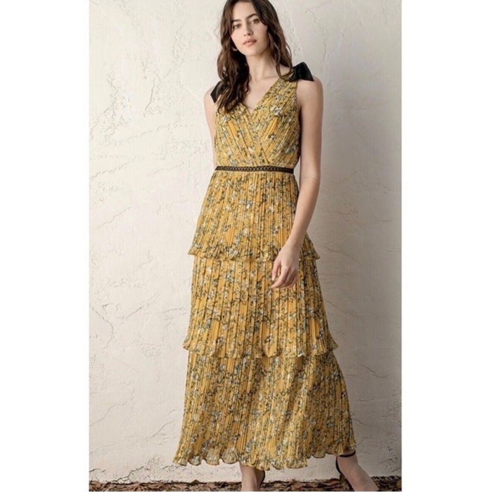 Lulus- yellow size large tiered dress